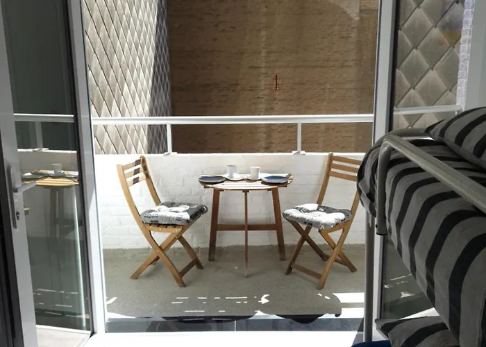Modern Appartement Met Uniek Zeezicht