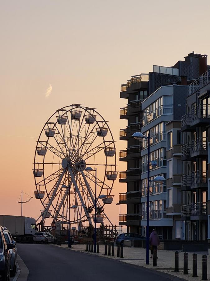 Modern Met Uniek Zeezicht Apartamento